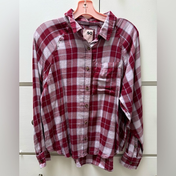 SO Tops - Cute SO light weight button down shirt with front pocket in size small.